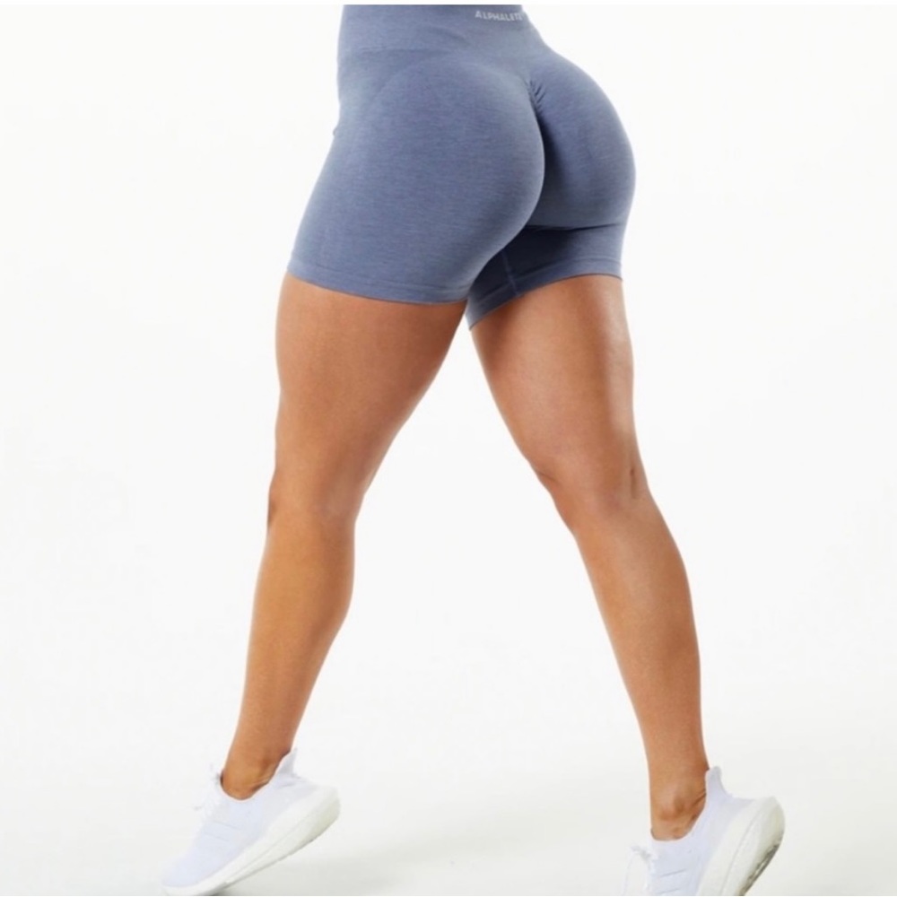 Alphalete Amplify Shorts - Picture 1 of 6